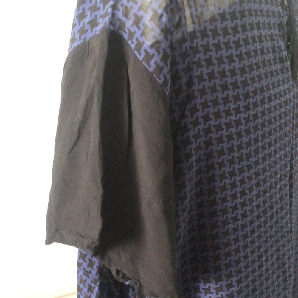 Old Navy High-Low T-Shirt Style Blouse - Picture 7 of 9